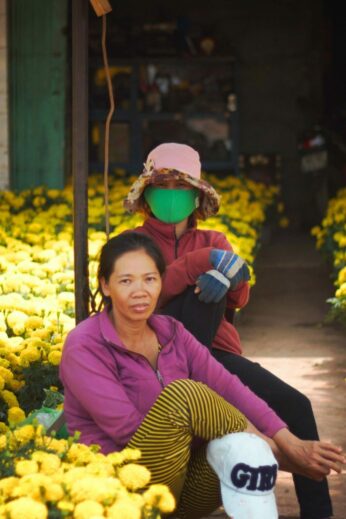 Tet flower sellers