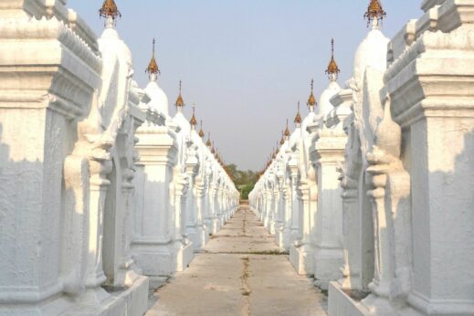Kuthodaw Pagoda - A picture book of Burma