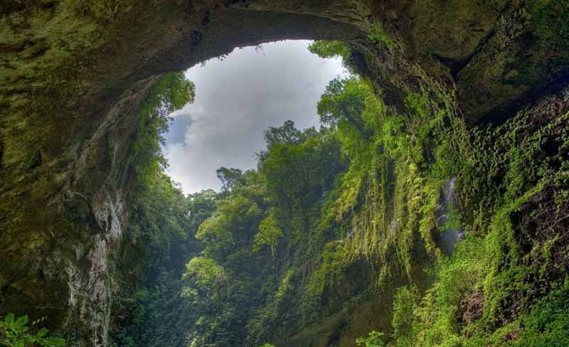The mouth of Son Doong (Photo: www.sondoongcave.org)