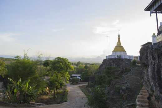A path to Loikaw pagodas