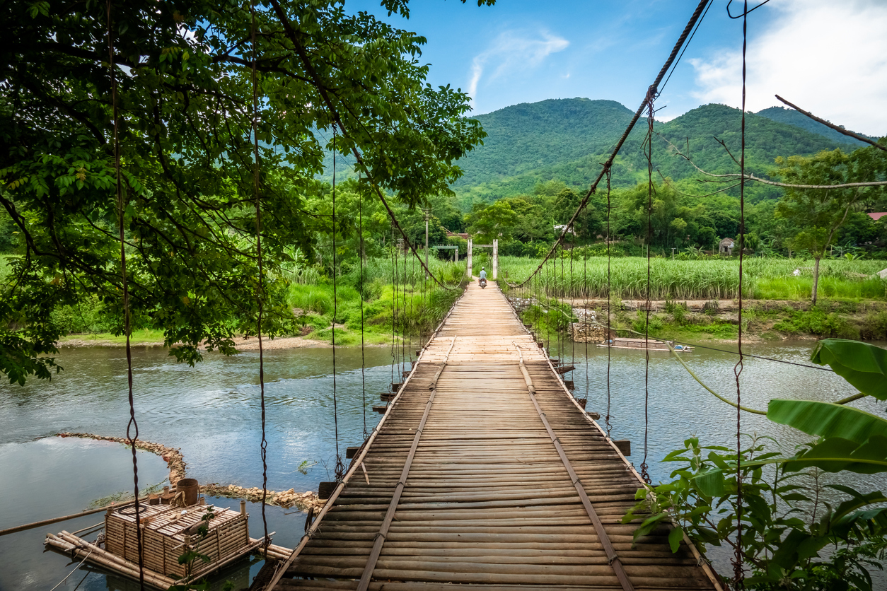 PLACE PAGE Vietnam_Bridge to Mai chau.jpg Bridge to Mai Chau