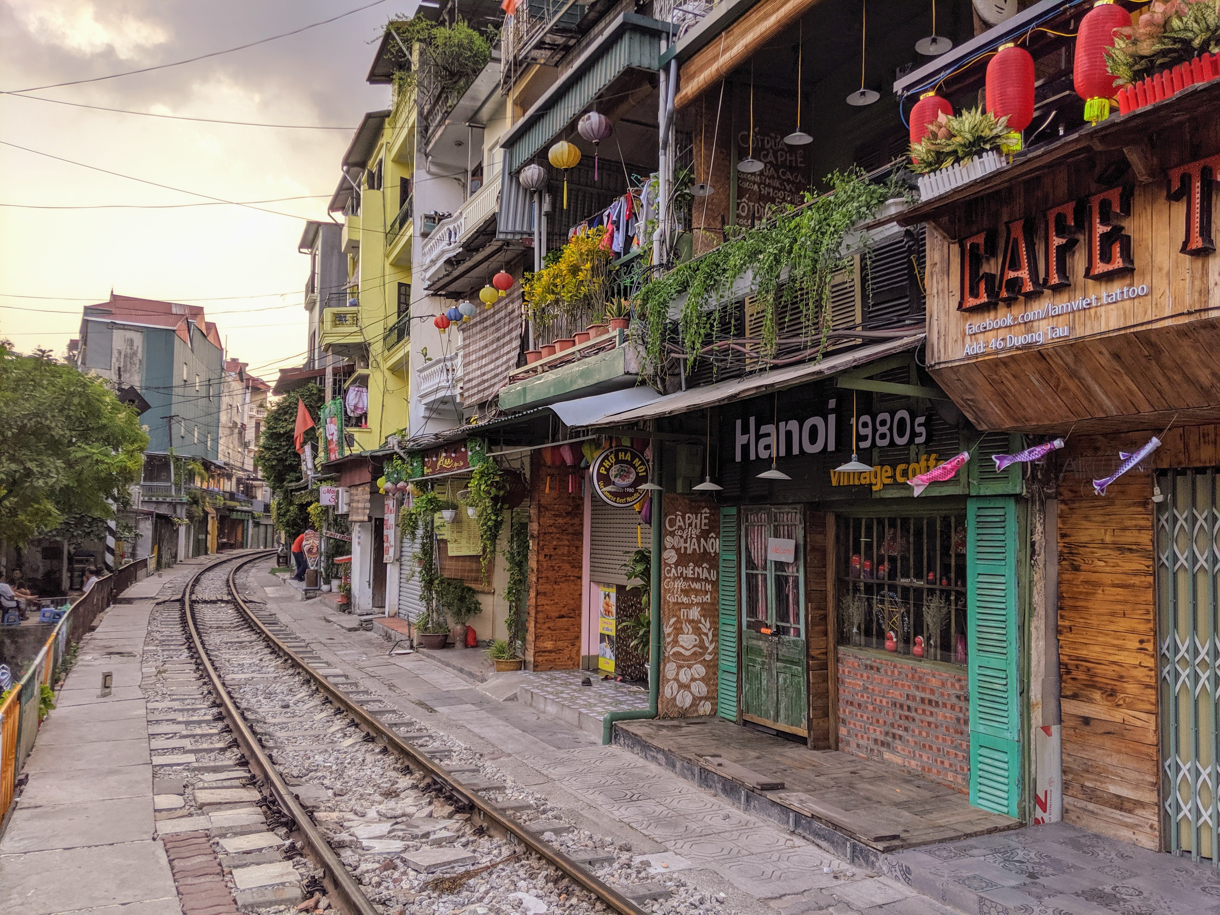 PLACE PAGE Vietnam_Hanoi_Street_David Lovejoy.jpg Vietnam - Hanoi - Street - David Lovejoy