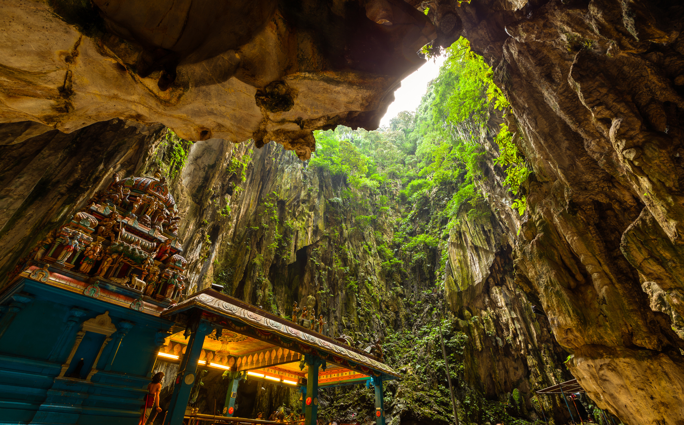 KL_BatuCaves_iStock-499120846©asab974 .jpg Batu Caves near Kuala Lumpur