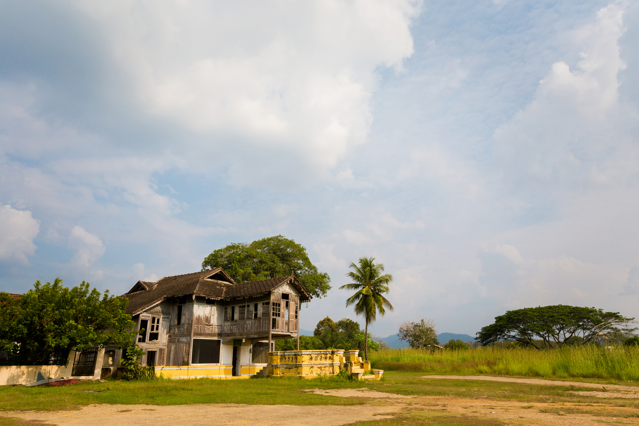 KualaKangsar_iStock-1011813058©sitriel .jpg Houses near Kuala Kangsar