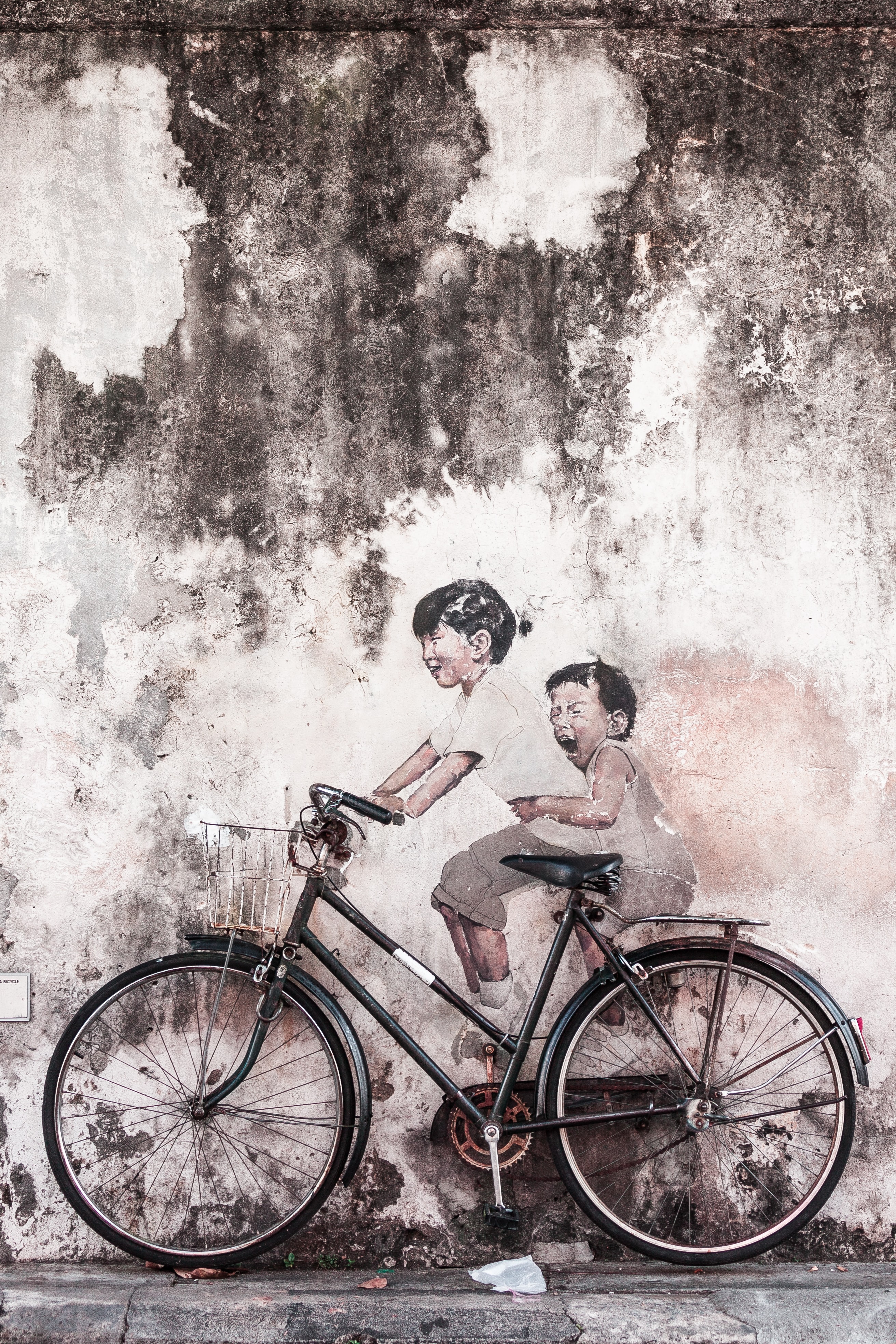Penang_yaopey-yong-oDKyhEjOBfc-unsplash.jpg Street art in Penang