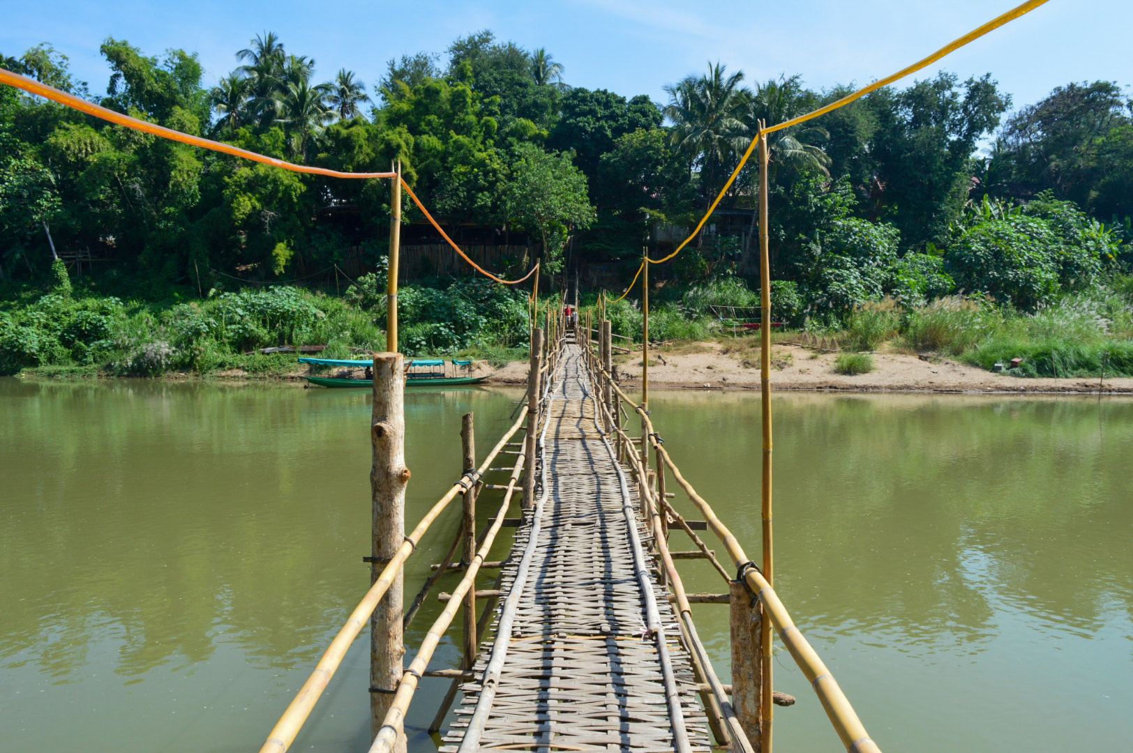 Laos_Luang Prabang_Aaron (5).jpg Bridge in Luang Prabang - Aaron Boothe