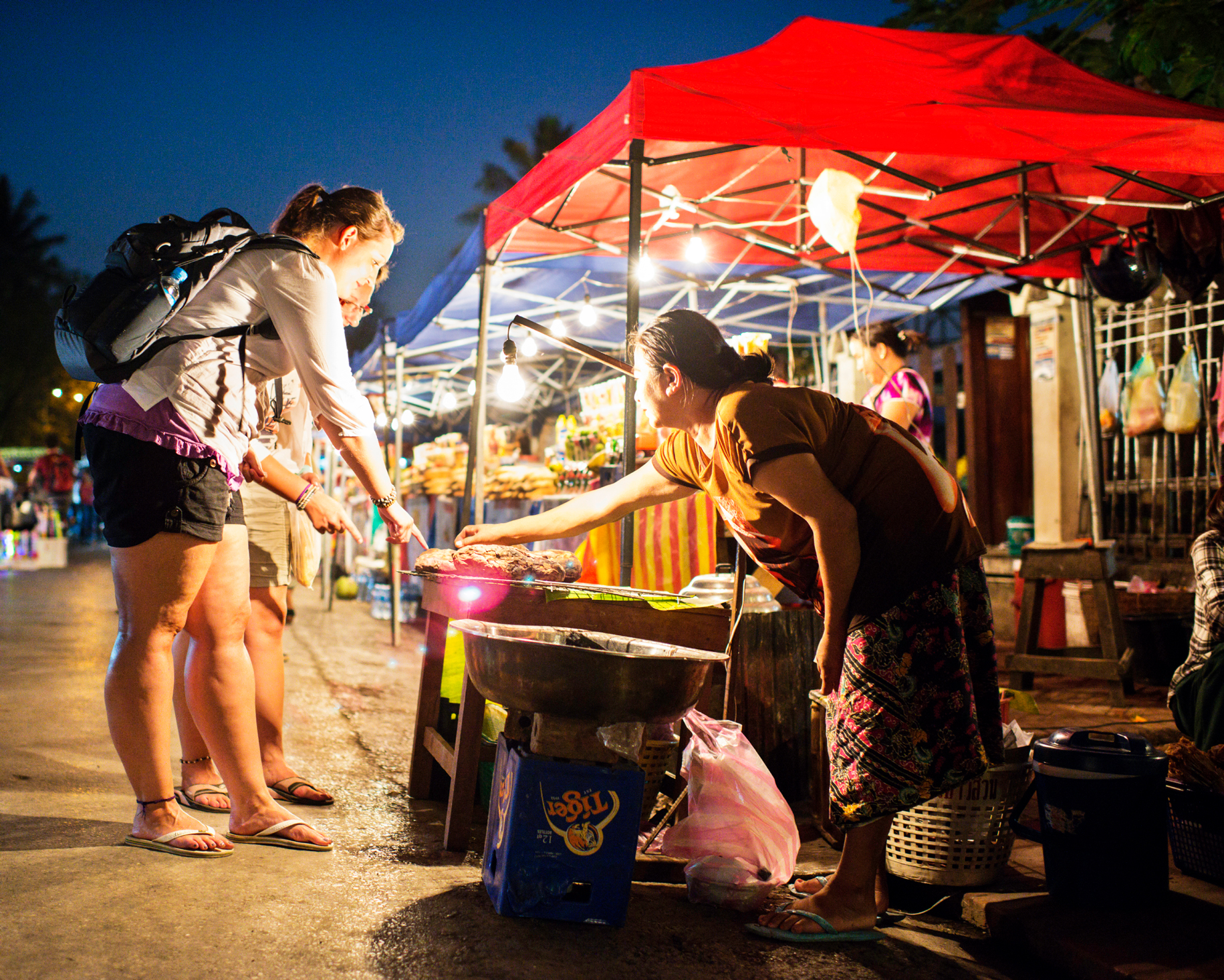 Laos_LuangPrabang_iStock_000023260526_resize.jpg Luang Prabang night market