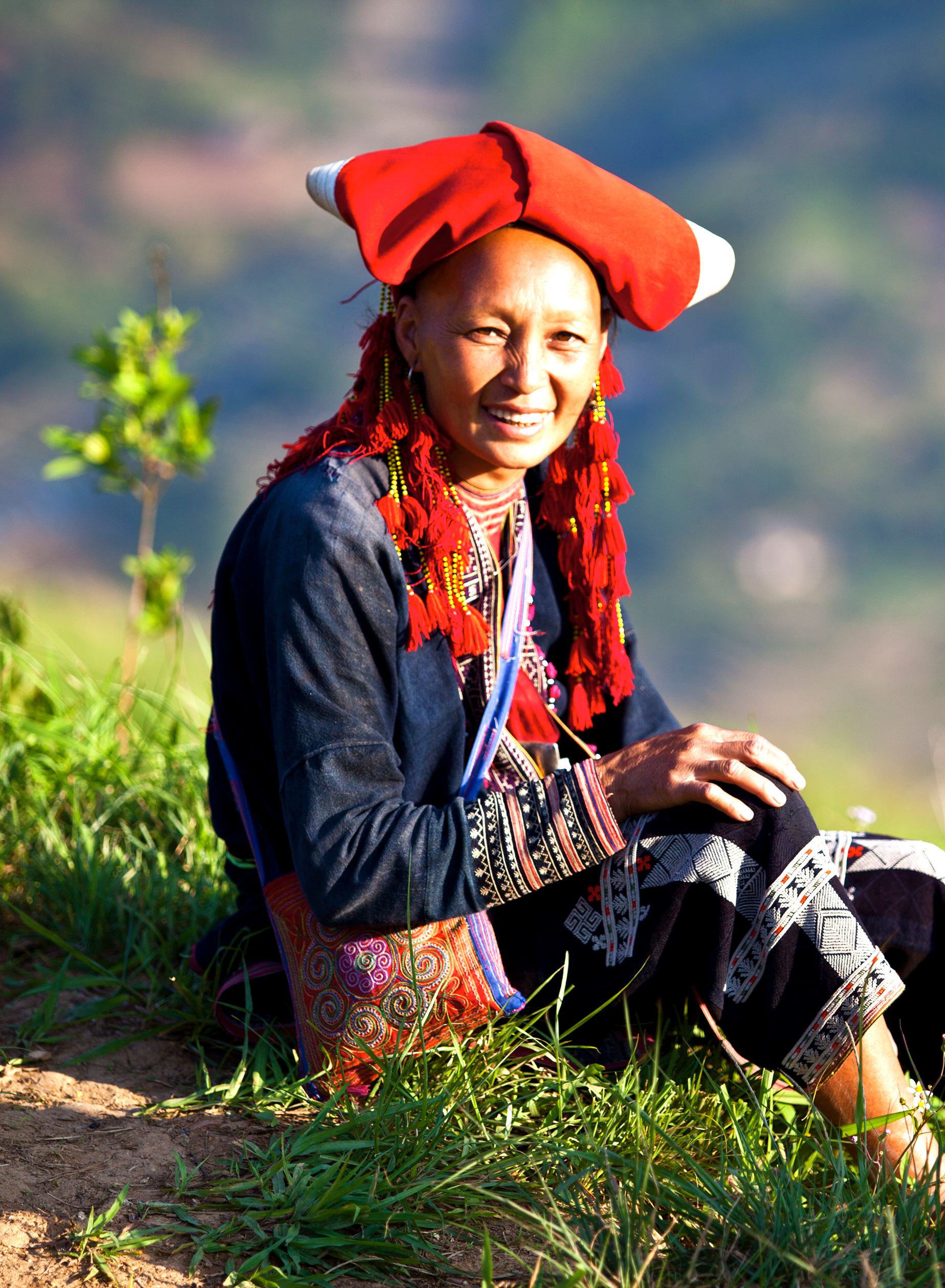 RedDaoLady_EasiaTravel_resize.jpg Red Dao lady in Northern Vietnam
