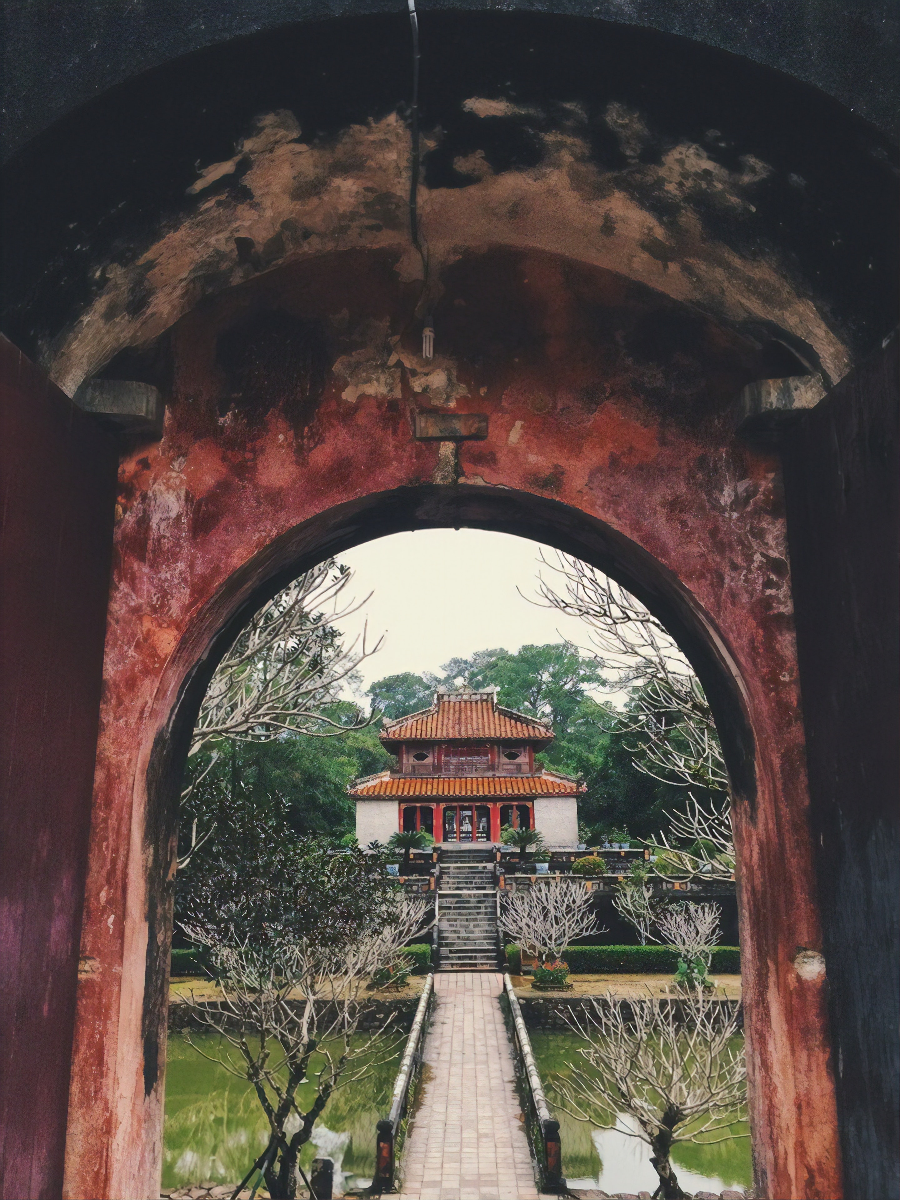 Vietnam - Hue - Temple - Kha Vo (Unsplash).jpg Temple in Hue