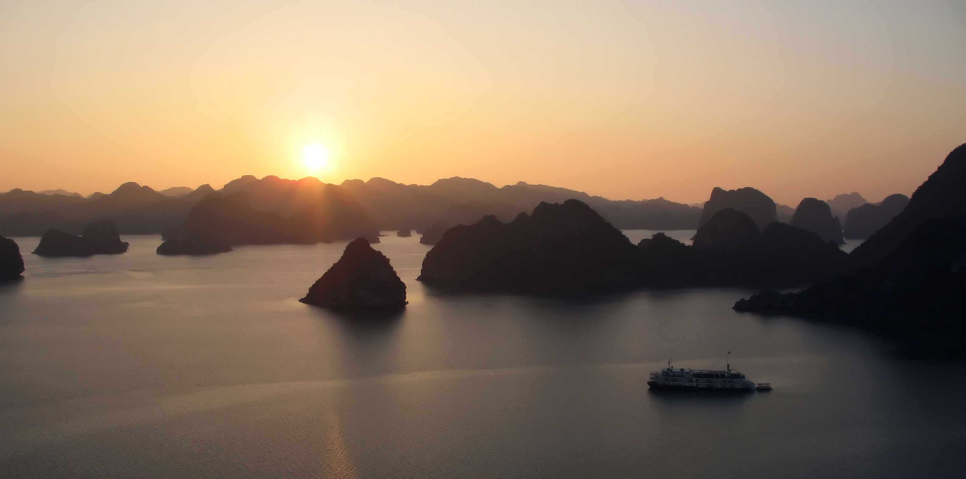 WHI Hero_Vietnam_Ha Long Bay_Sunset.jpg Sunset over Halong Bay