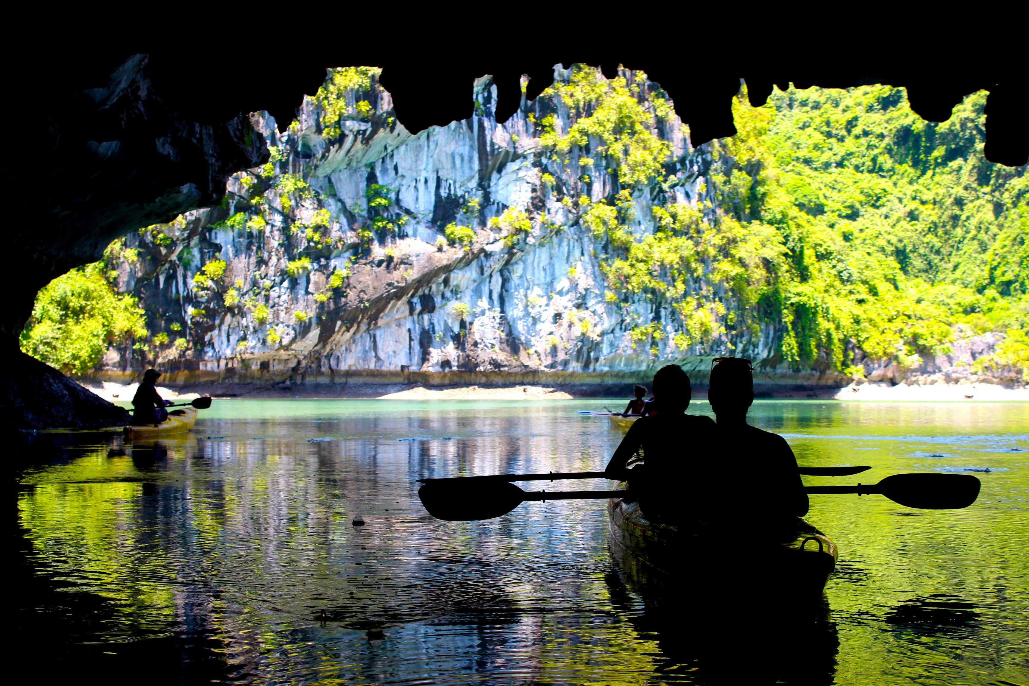IH Hero - Kayaking at Lan Ha Bay small.jpg Kayaking at Lan Ha Bay