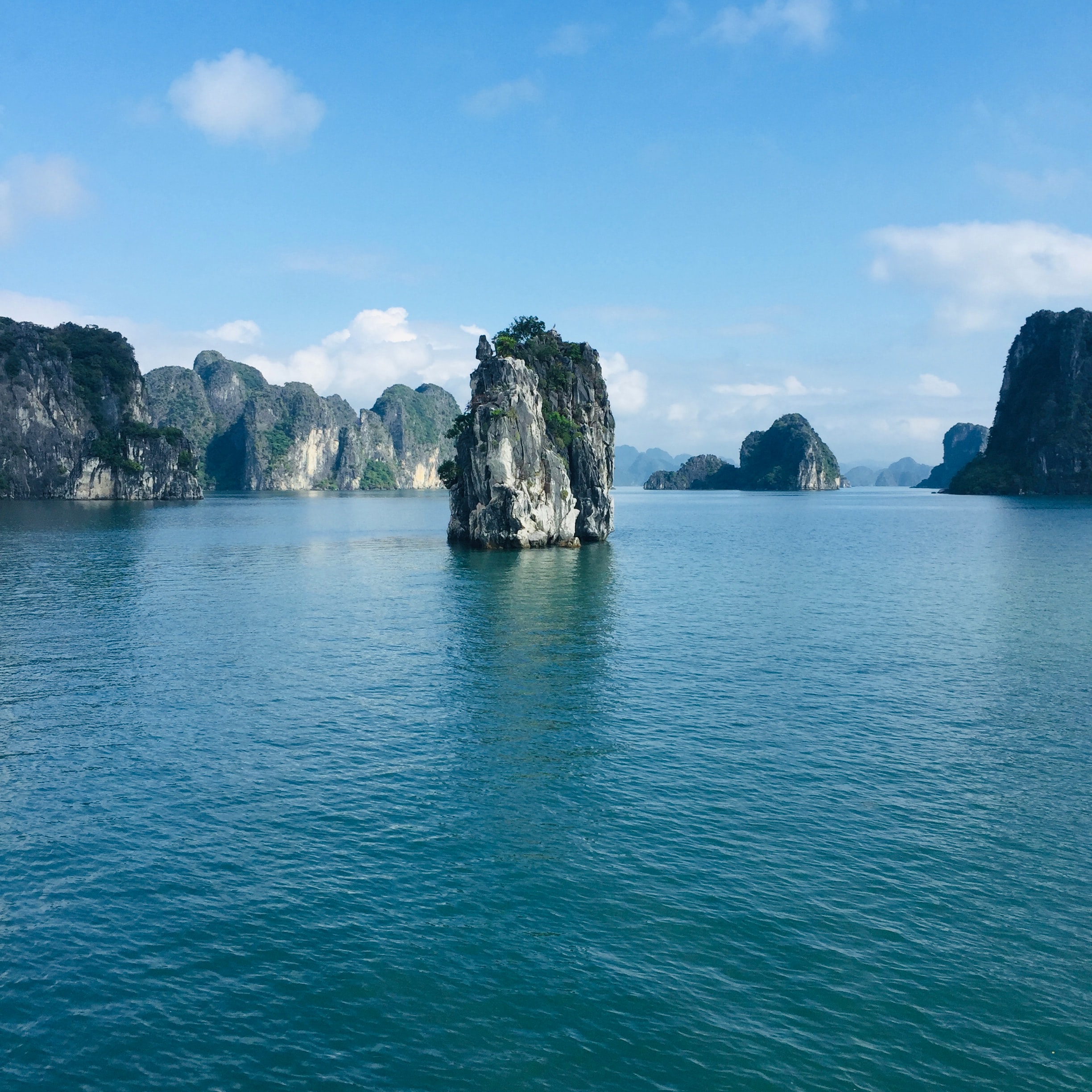 Lan Ha Bay - Olga Vel.jpg Lan Ha Bay - Olga Vel