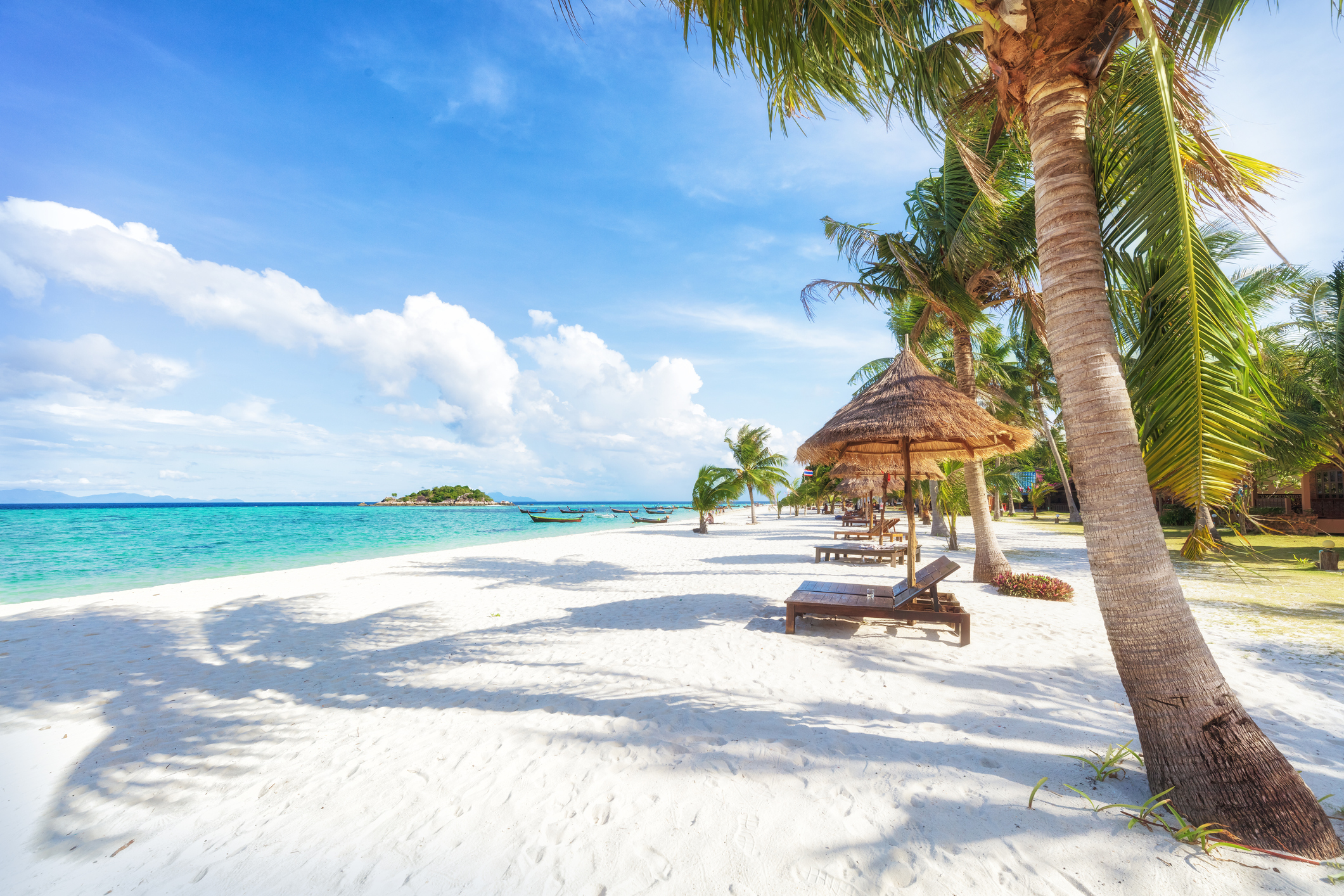 Phuket_iStock-1097373600_ena_serditova.jpg Beach at Phuket
