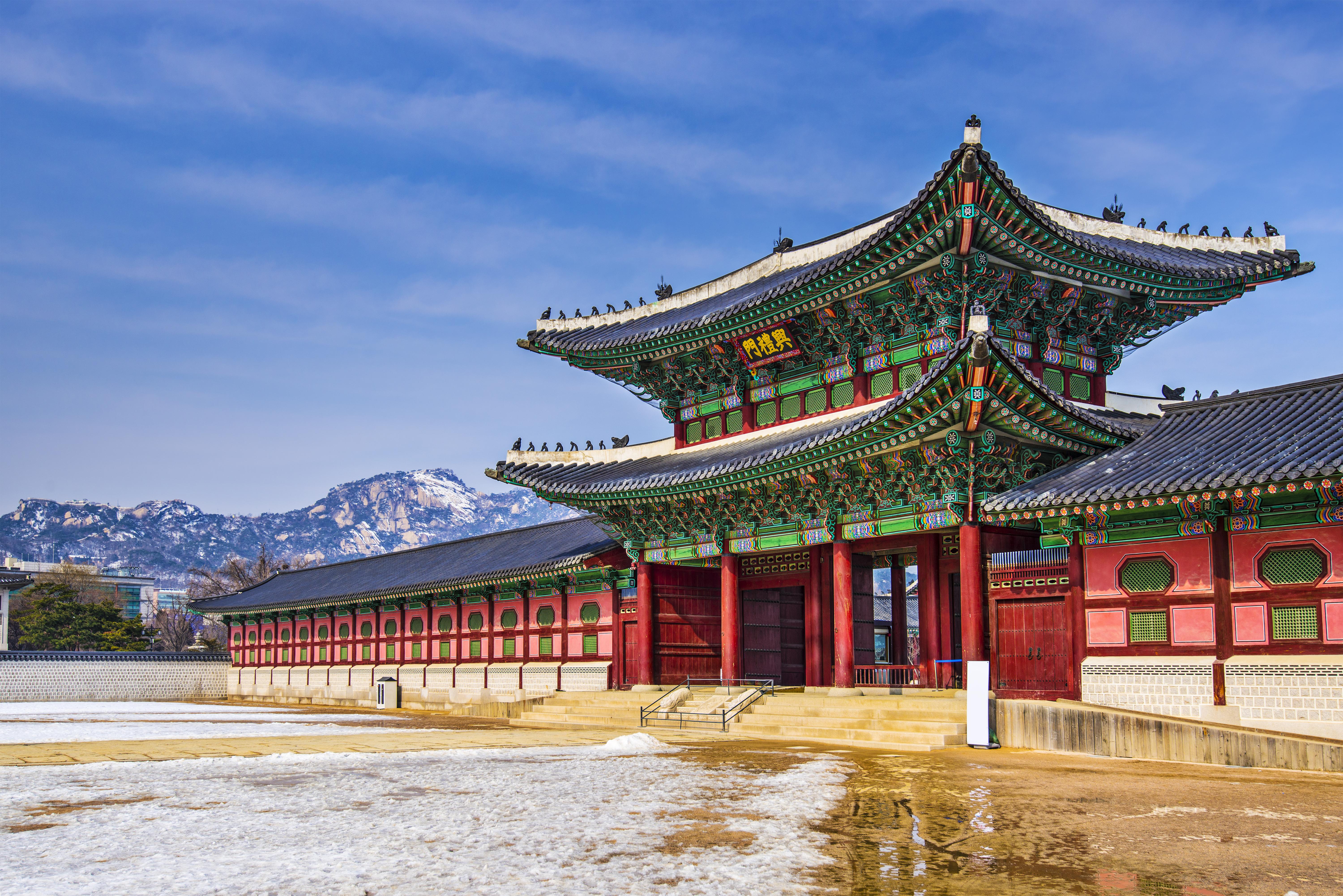 Ornate Gyeongbokgung Palace in Seoul