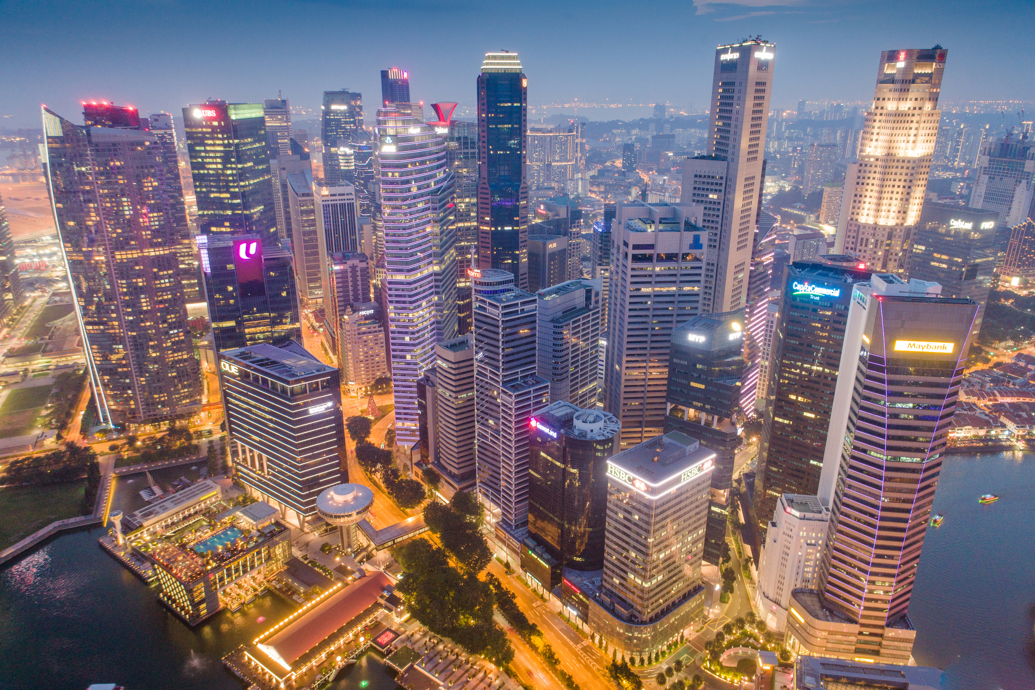 SPP HERO_iStock-1149171069_primeimages.jpg Aerial view of Singapore skyscrapers in haze