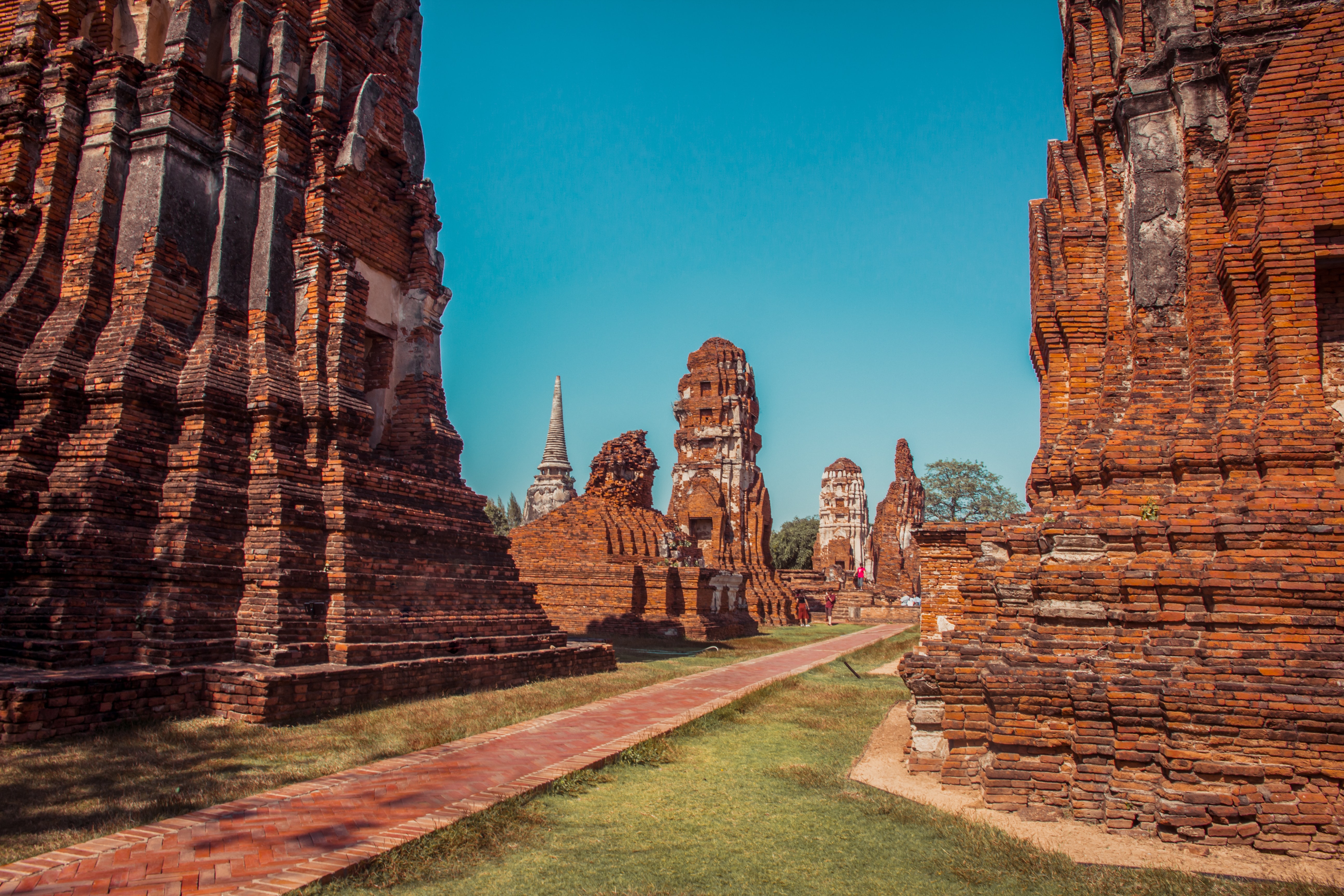 Ayutthaya.jpg Ruins of Ayutthaya