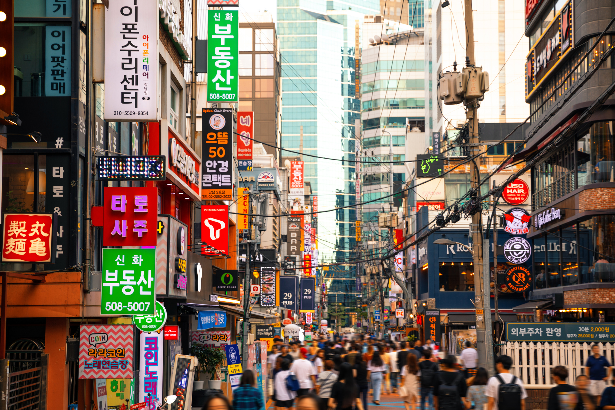 KW Days 1-4 Downtown Seoul Crowded downtown image of central Seoul in South Korea