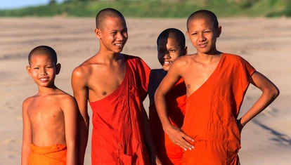 Locals on the beach at Kratie