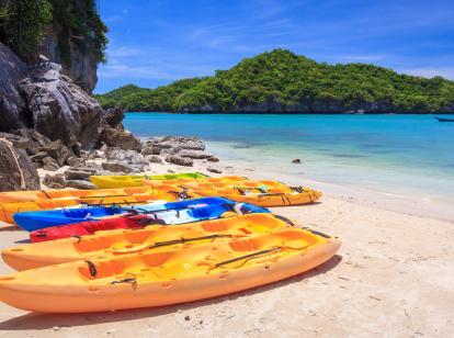 Kayaks on the beach at Ang Thong Marine Park