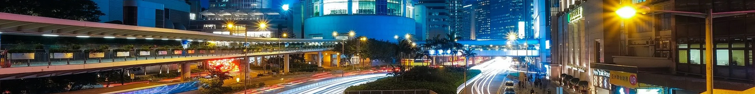 Fast traffic lights on roads in Hong Kong