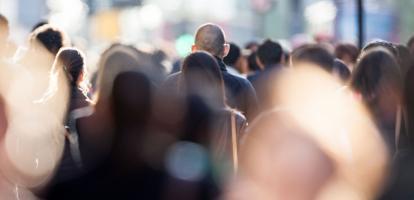 Blurred picture of a crowd of people