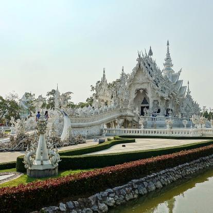 Chiang Rai White Temple ©peter-borter