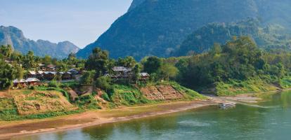 Early sunset over the riverbank in Nong Khiaw, Laos