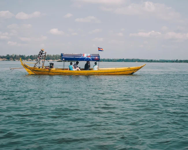 Irrawaddy dolphin spotting in Kratie