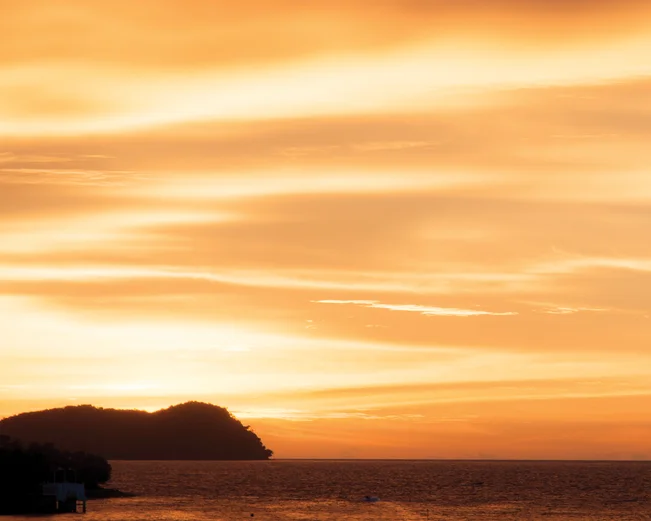 Kota Kinabalu sunset - Alastair Donnelly 