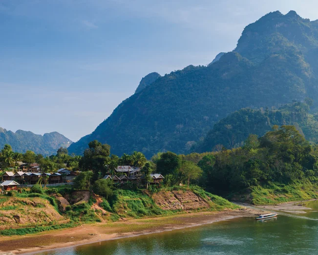 Nong Khiaw