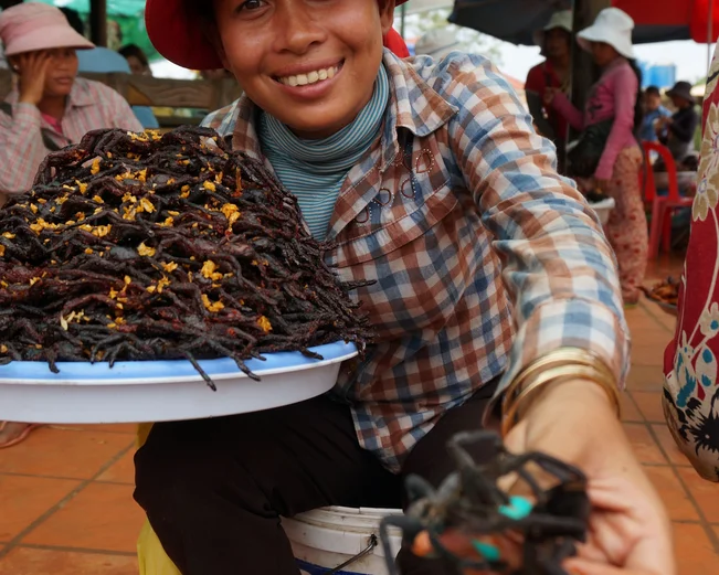 Lady at Phnom Penh street food market