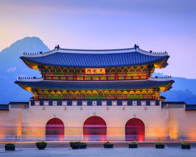 Front view of Gyeongbokgung Palace in Seoul 