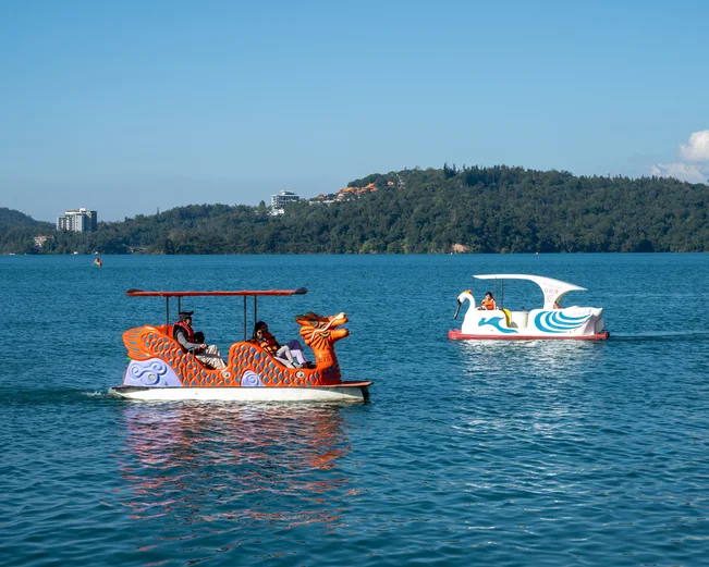 Taiwan Sun Moon Lake Paddle Boat