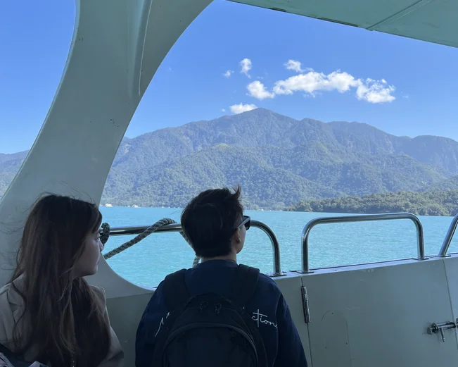 Taiwan Sun Moon Lake Tourists