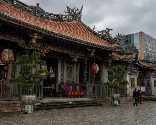 Longshan Temple