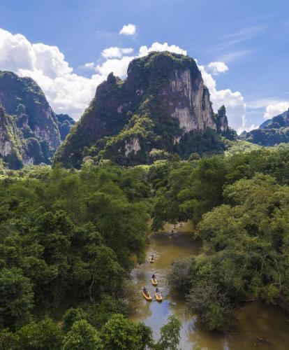 Kayaking on Cheow Larn Lake in Khao Sok National Park - Elephant Hills