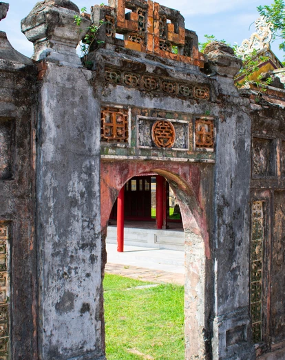 Hue citadel entrance 