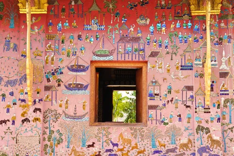 LAOS Luang Prabang wat xieng thong temple mosaic