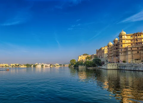 Lake Pichola boatride, Udaipur, India