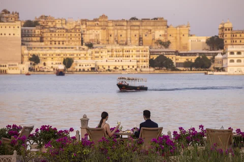 Oberoi Udaivilas Lakeside Dinner, Udaipur, India.