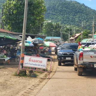 Roadside market in Mae Hong Son