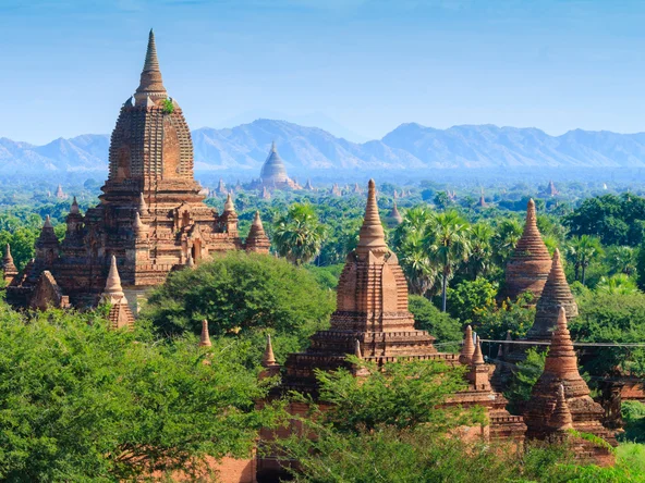 Bagan's pagodas and stupas