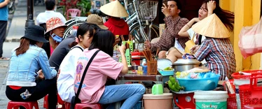 Eating Vietnamese street food
