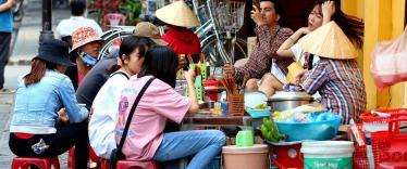 Eating Vietnamese street food