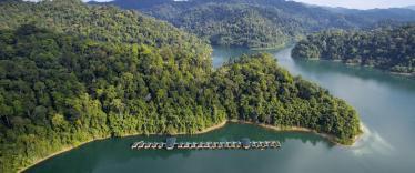 Camp Cheow on Larn Lake at Khao Sok National Park - © ELEPHANT HILLS