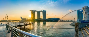 Sunrise over Marina Bay 
