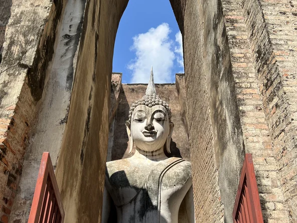 Ancient buddhist ruins in Sukhothai 
