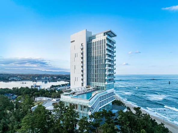 Seamarq Hotel Building