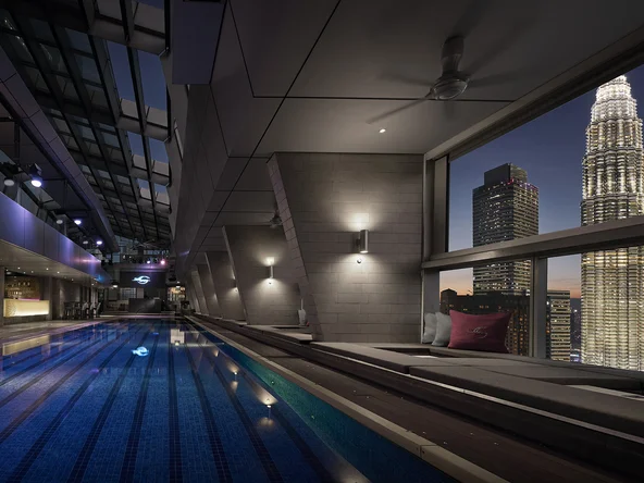 Traders Hotel Pool