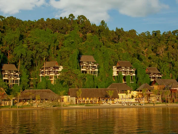 Gaya Island Resort Exterior